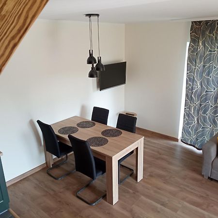 Sloneczne Zacisze II Apartman Debina  Kültér fotó